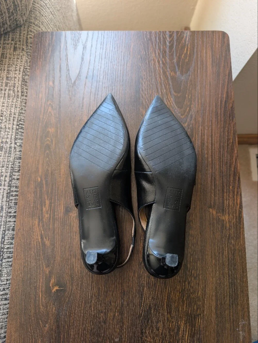 Naturalizer Grayson Black Faux Leather Slingback Kitten Heel Dress Shoes